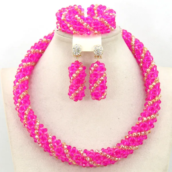 Комплект свадебных украшений из колье и серых бусин в африканском стиле |