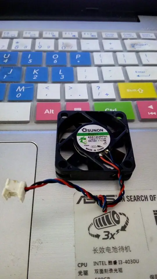 

Free shipping Original Delta 8015 0.30A 8CM 12V AFB0812VHB 80 * 80 * 15mm CPU dual ball bearing cooling fan