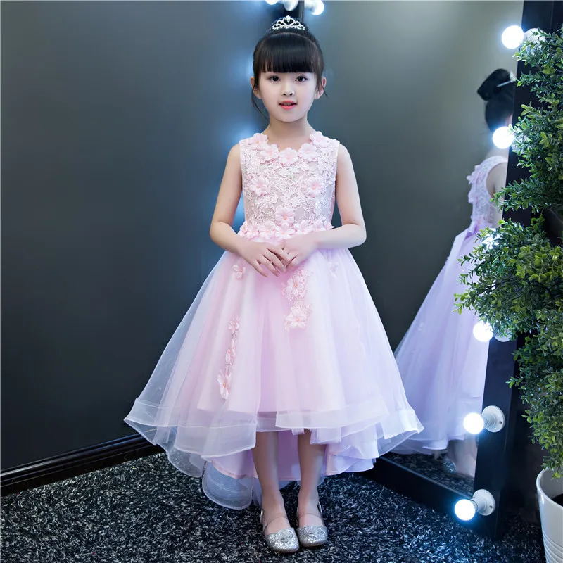 

Stunning Lace Appliques Flower Girl Wedding Party Dresses Trailing Princess Birthday Pageant Dress Kids First Communion Gowns