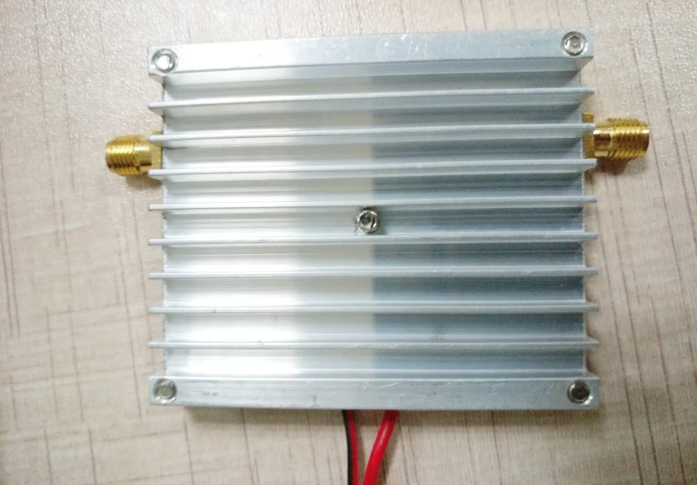 

1W 10M-1GHz 40dB RF power amplifier broadband RF power amplifier Low noise