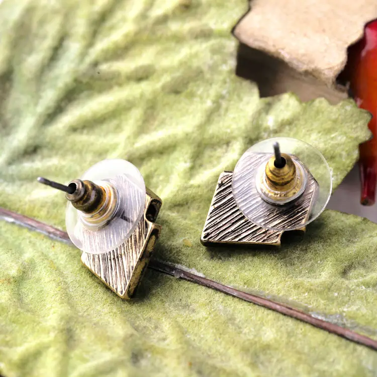 Новые женские серьги-гвоздики зеленый пятиугольник геометрический кристалл