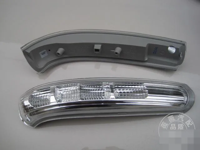 

2 шт., поворотники для зеркала заднего вида Chevrolet Captiva 2008 - 2017