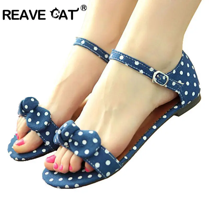 

REAVE CAT Big Size 34-43 Sweet Polka Dot Bow shoes Transpierce Gentlewomen Brief Hasp flat-bottomed Female Sandals Summer flat