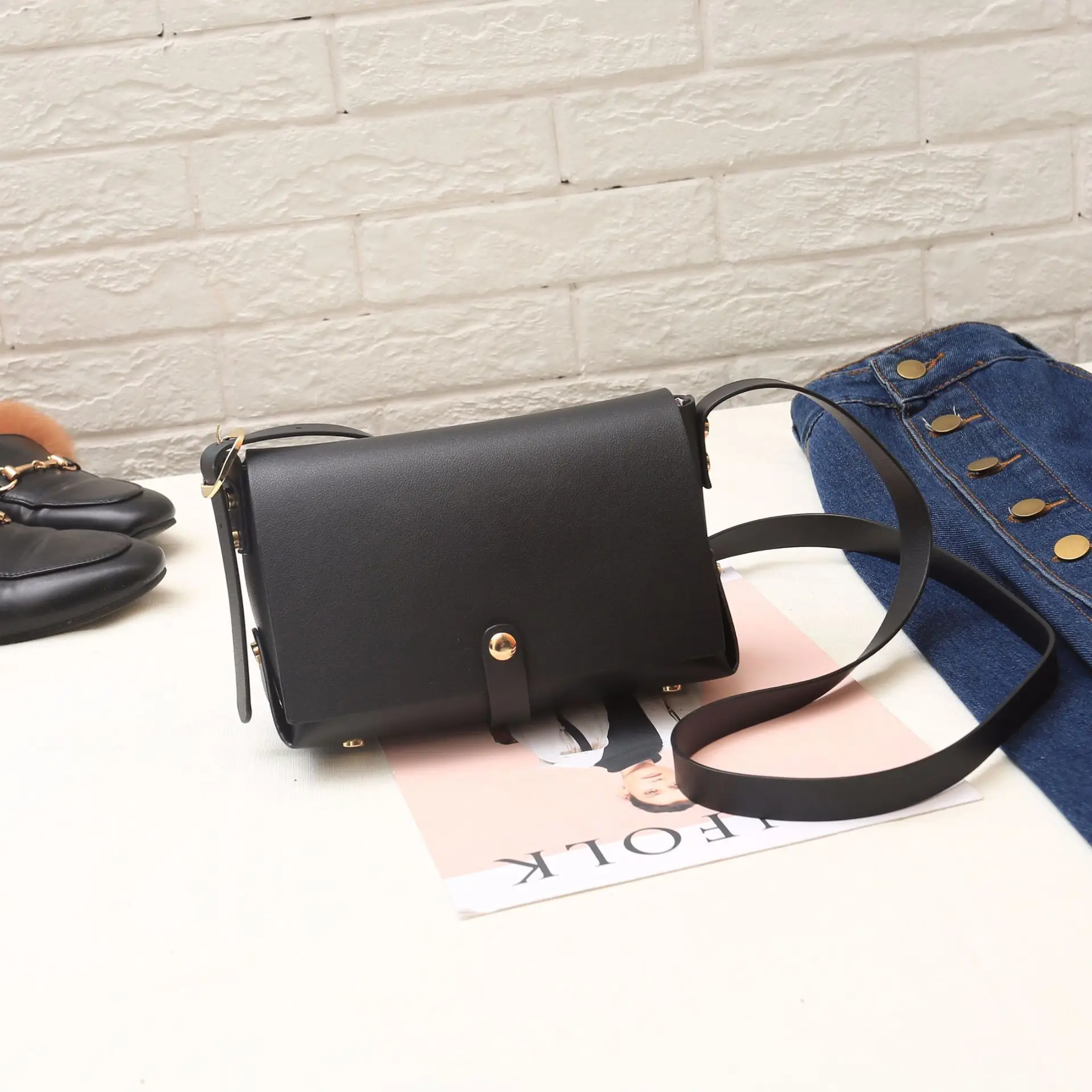 Новинка из PU искусственной кожи женская сумка почтальон Однотонная Одежда Сумки