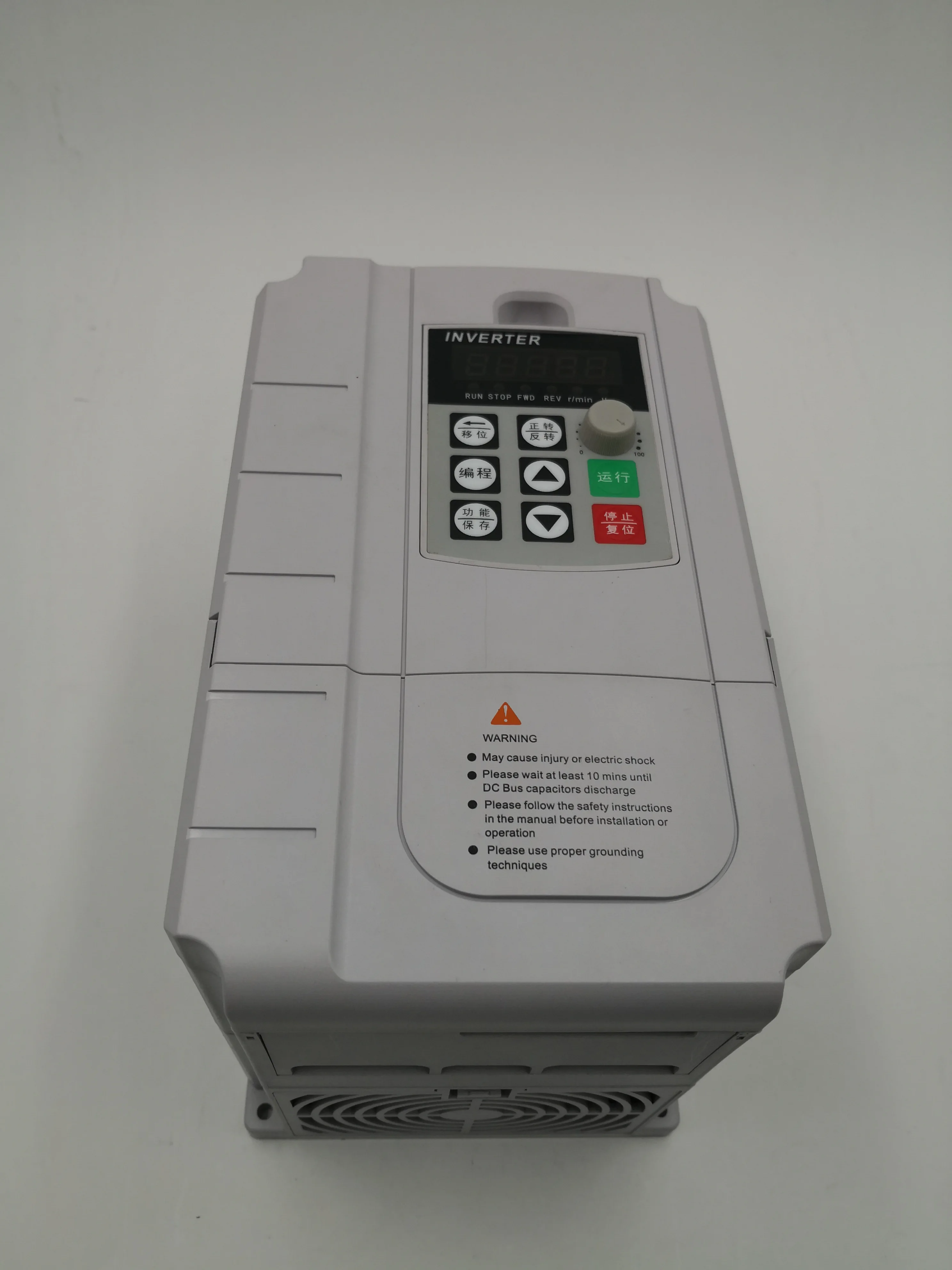 5.5KW 220V (White) VFD инвертор 220 кВт/110 кВт/4 кВт преобразователь частоты ZW-AT1 3P в/в выход ЧПУ шпиндель управления скоростью двигателя VFD конвертер - Цвет: 5.5KW 220V (White)