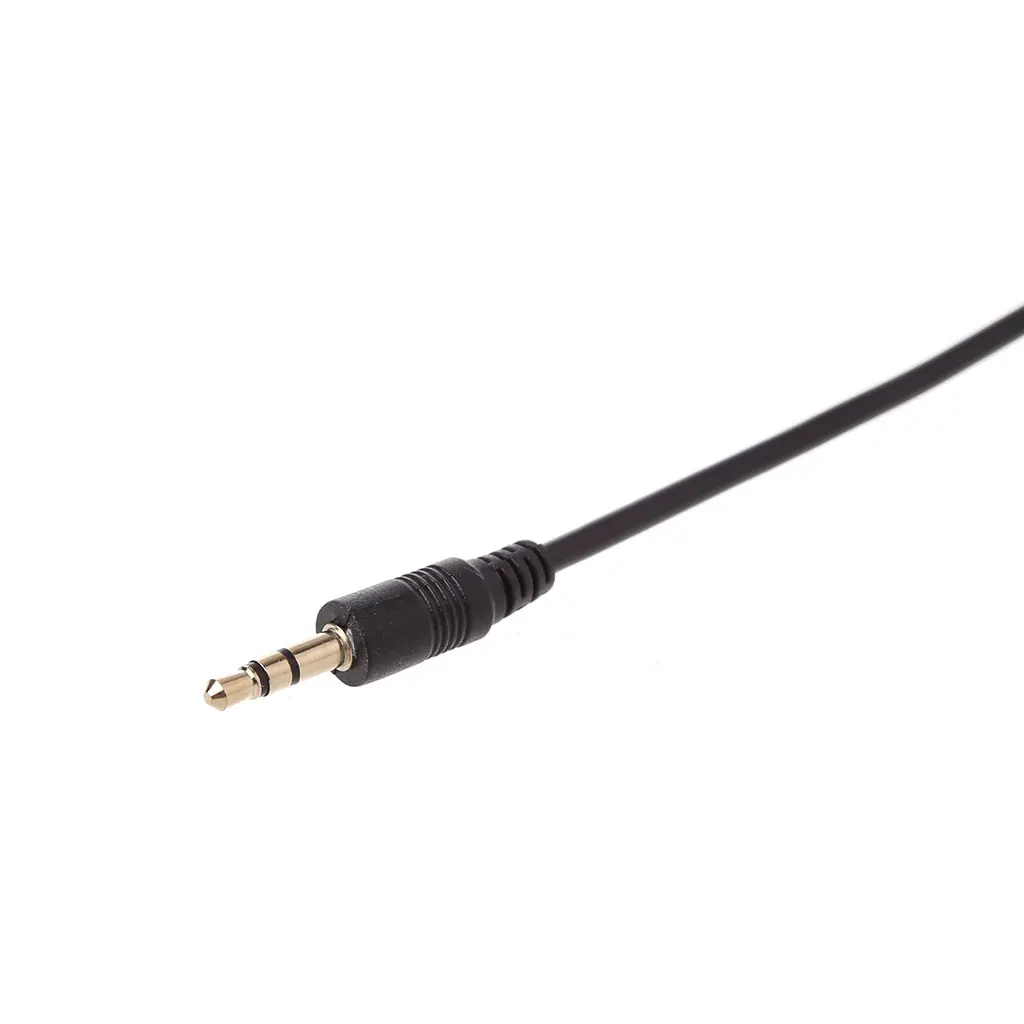 Автомобильное зарядное устройство AMI с музыкальным интерфейсом AUX USB кабель для