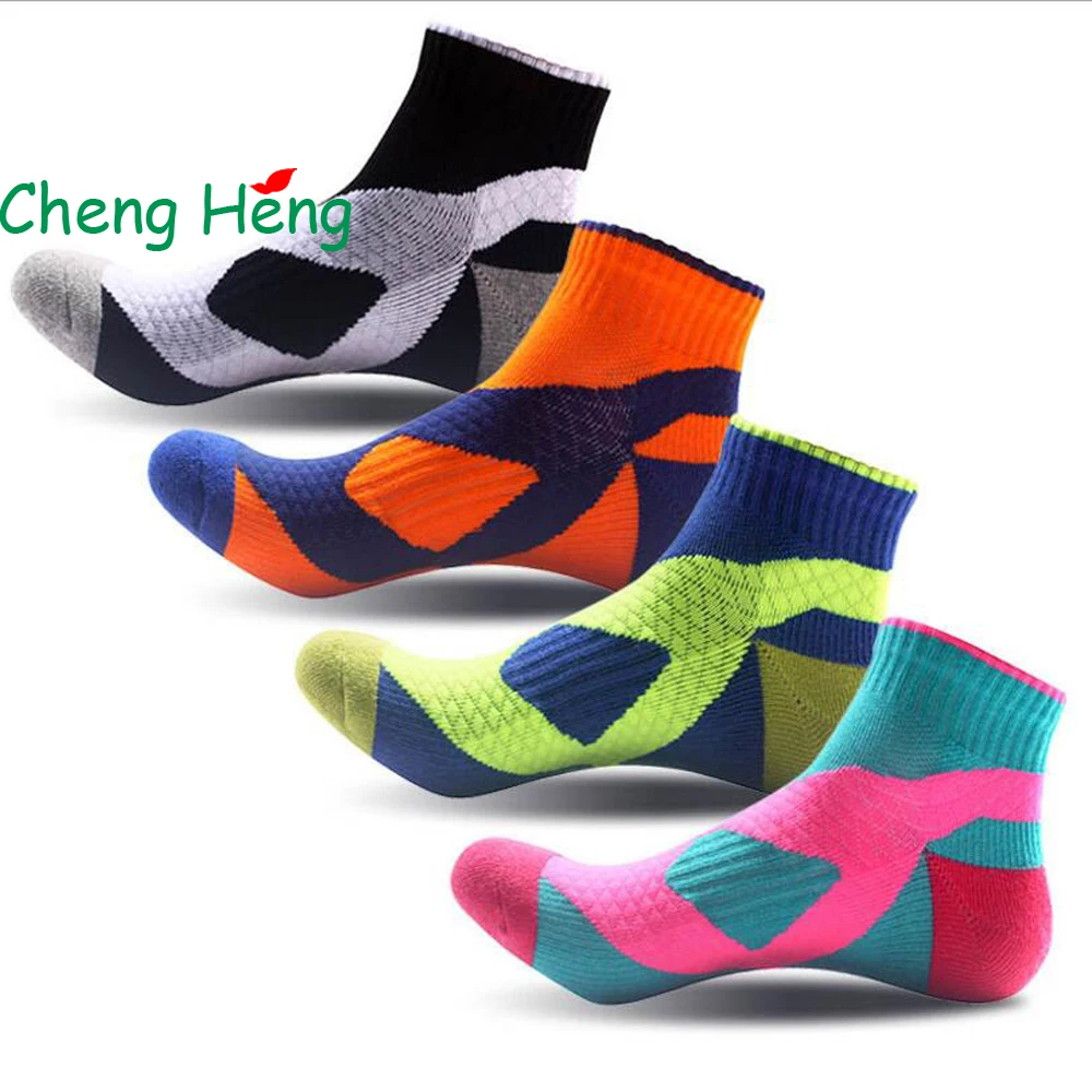 

CHENG HENG 5 Pairs / Bag New Hot Men's Cotton Socks Fashion Stitching Tide Socks High Quality Deodorant Socks 4 Color