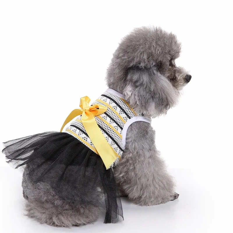 Платье для собак летняя одежда Tiffany в черно желтую полоску маленьких весенняя