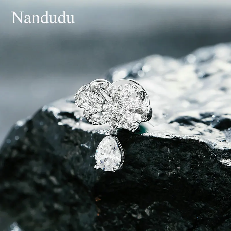Nandudu Shinning AAA CZ Zircon Bowknot Brooch Pin for Women Scarf Costume Cuff Sparkling Rhinestone Bow Brooches Coat X339 | Украшения и