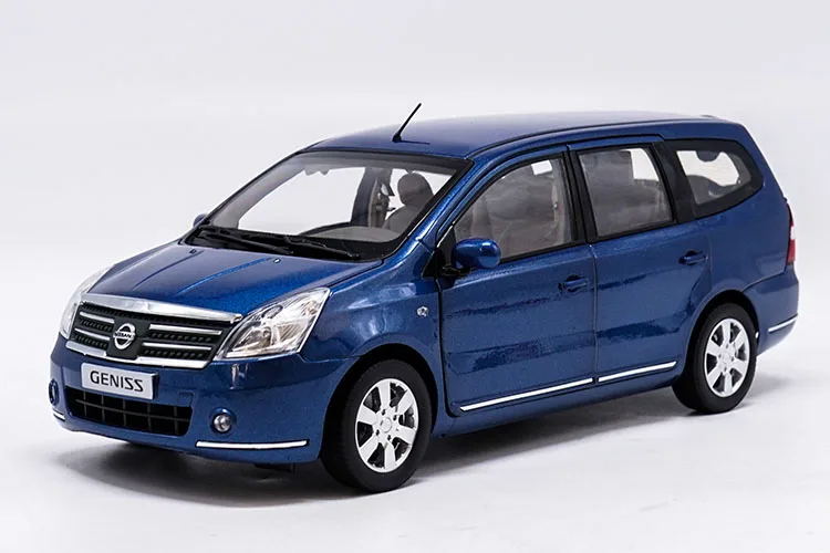 1:18 литая модель для Nissan GENISS Livina Blue MPV игрушечный автомобиль из сплава миниатюрные
