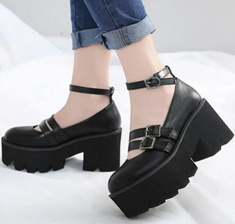 Chaussure femme/женские туфли лодочки на не сужающемся книзу высоком массивном каблуке