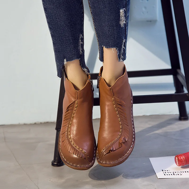 Женские ботинки с кисточками 2017 г. осенняя модная женская обувь из натуральной