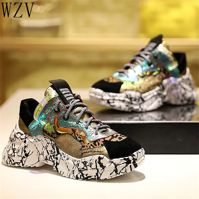 Кроссовки из натуральной кожи на платформе весна 2019 камуфляжные женские
