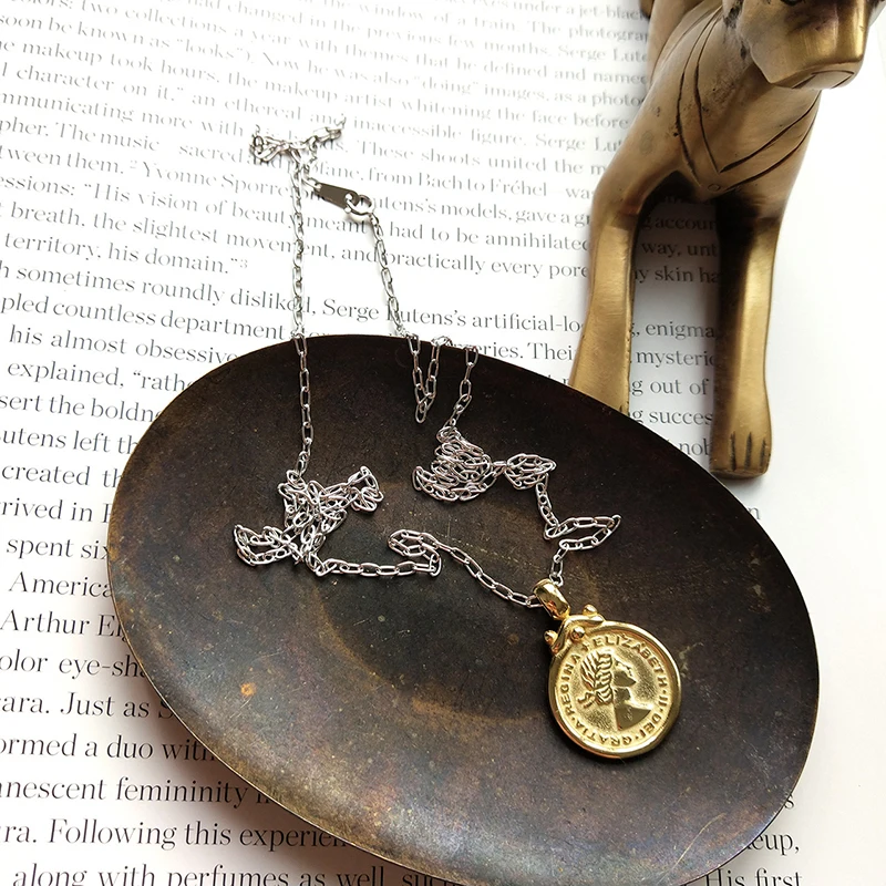 Классические бриллиантовые серебряные цепочки Peri'sBox золотые кулон с портретом