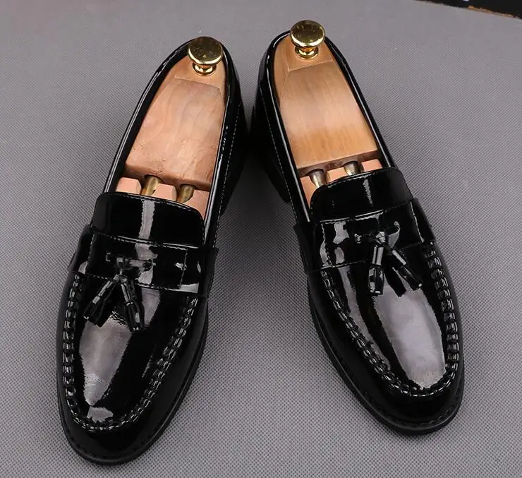 Новинка; роскошные мужские блестящие повседневные туфли с кисточками; мужские туфли на плоской подошве; вечернее платье на выпускной; свадебные туфли; zapatos hombre vestir