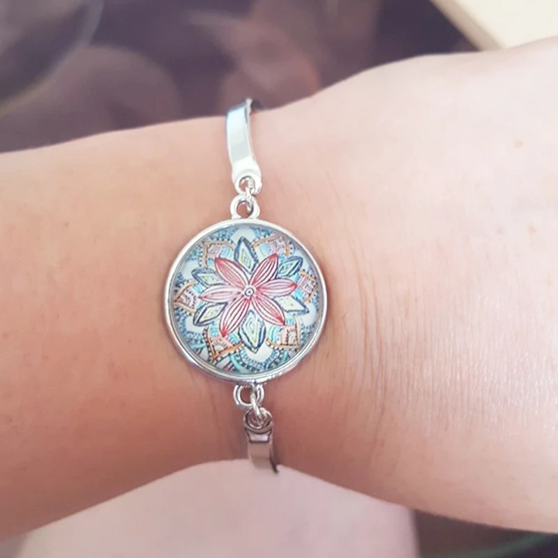 Adjustable Women Glass Graceful Girls Bracelet Datura stramonium Korean 1PC Flower 12 Colors 2018 New Arrival Yoga Buddhism | Украшения и