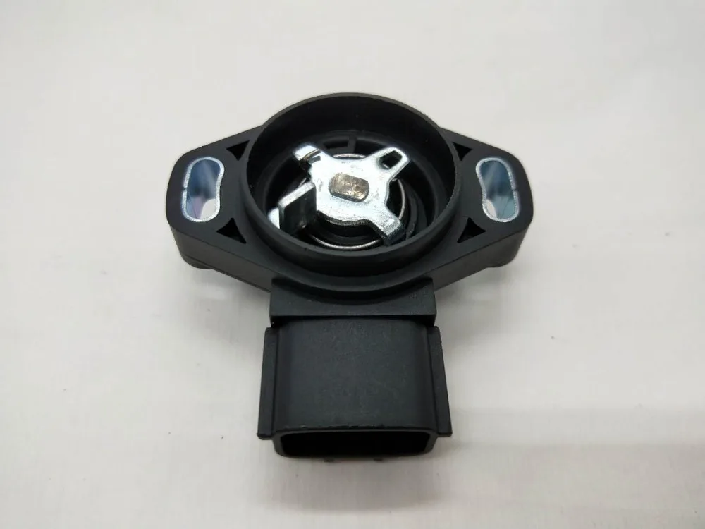 Датчик положения дроссельной заслонки для Infiniti I30 Nissan Tsuru Urvan Almera Pickup 8-97181717-0 22620-31U01