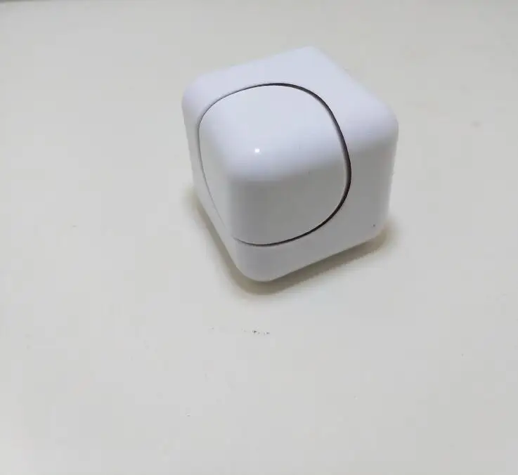 Внутри 360finger rotator кубический пластиковый гироскоп новейшее рельефное давление