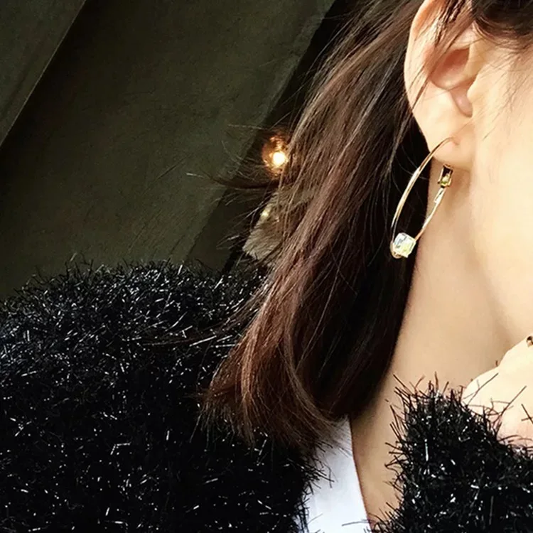 2019 New Minimalist style hollow ring temperament wild bright crystal ear | Украшения и аксессуары