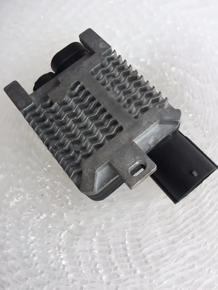 Бесплатная доставка двигатели для автомобиля вентилятор охлаждения реле VOLVO V40 S40