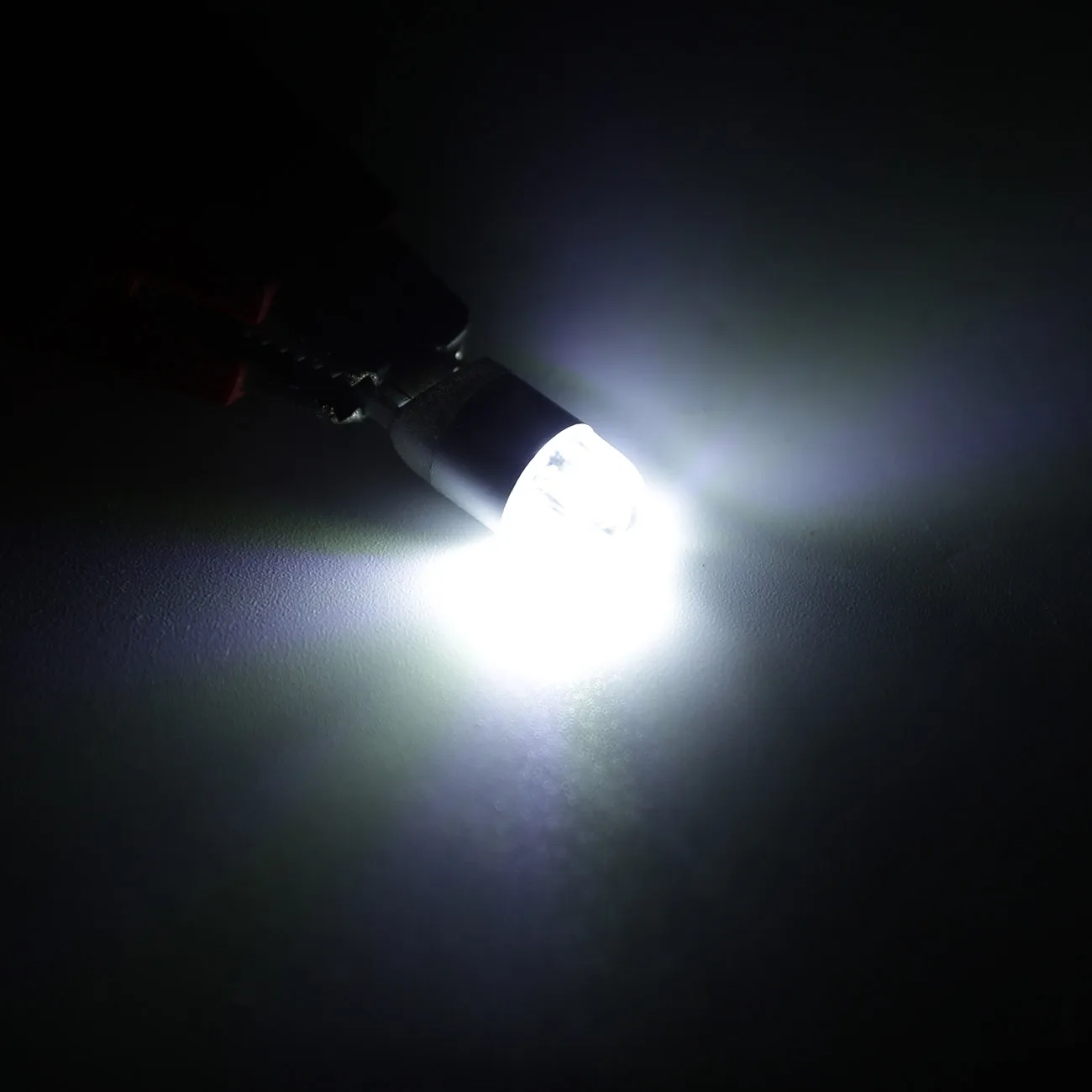 Oslamp 2 шт. T10 W5W 194 светодиодный Стоянкы Автомобилей Автомобиля сбоку номерных знаков лампы интерьера настольная лампа клиновидный купол сигнала поворота светильник 12V - Испускаемый цвет: Белый