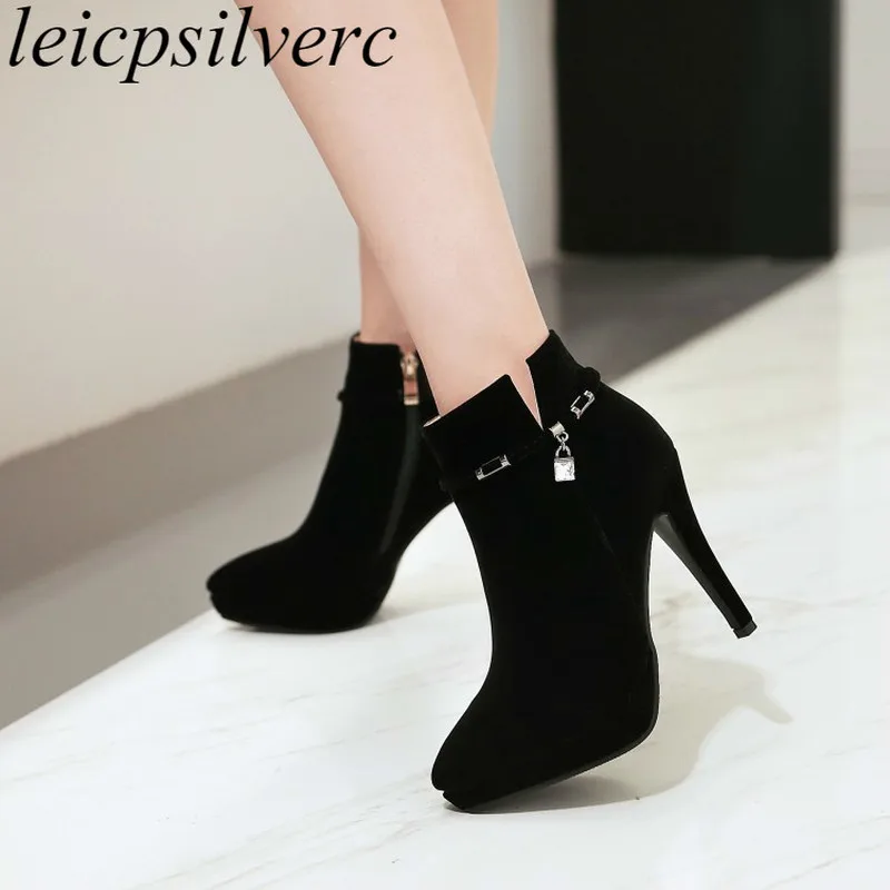 Женские ботинки Сезон осень зима Очень высокий каблук Теплые ботильоны из флока