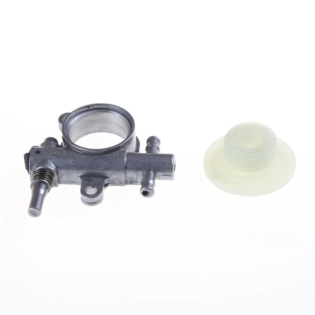 

1Set 2500/3800 Chainsaw Spare Parts Chainsaw Oil Pump With Worm Drive Gear Fits Chain Saw 25CC/38CC Gear Free