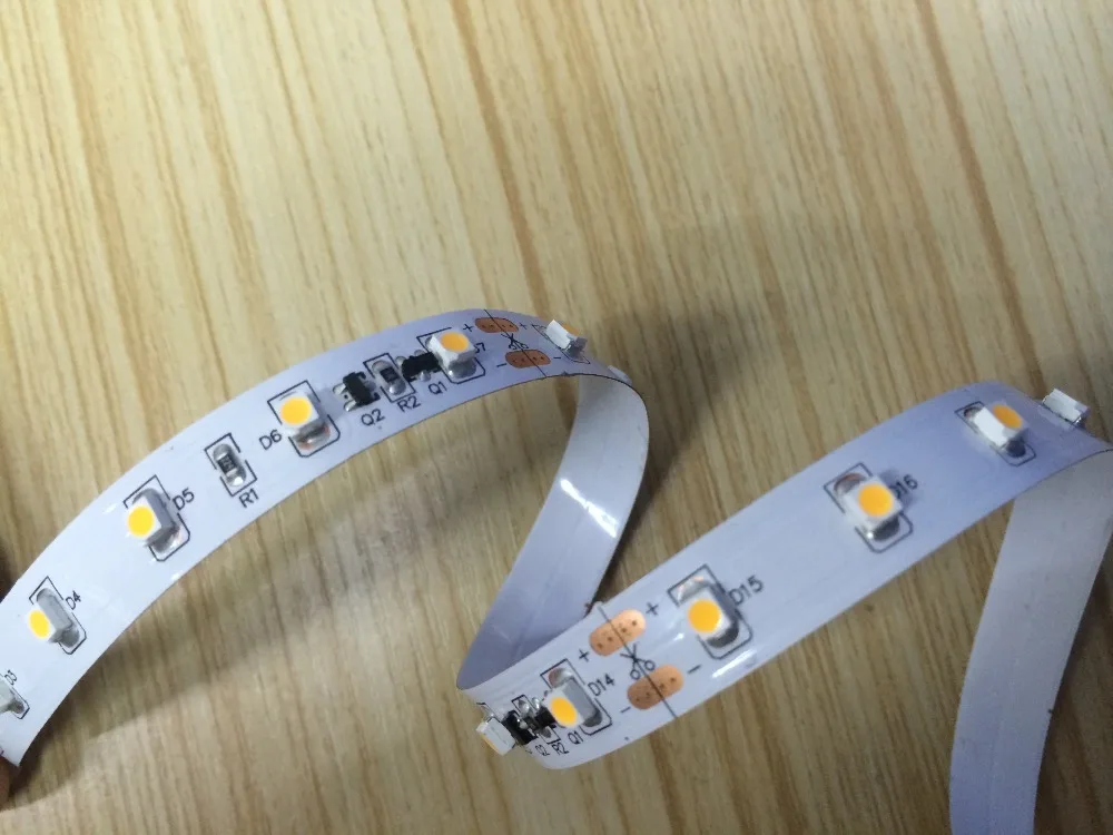 Бесплатная доставка DC24V 3528 постоянный ток Светодиодные ленты 70leds/м 1 чип диод