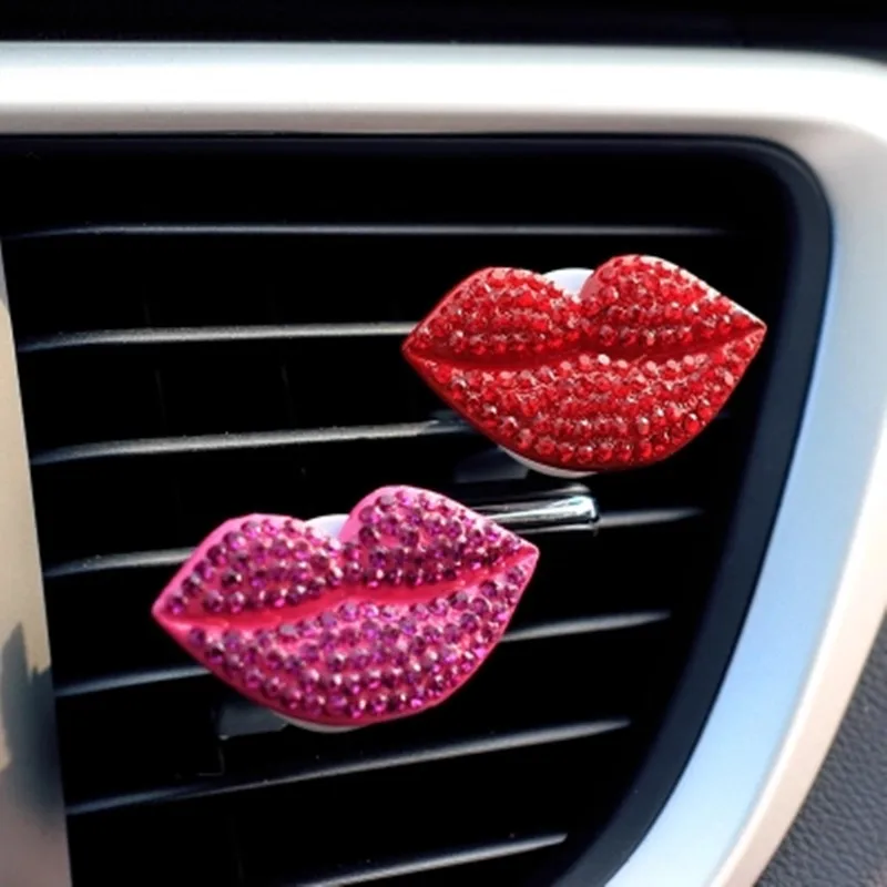 Красный автомобильный освежитель воздуха с зажимом для вентиляционного