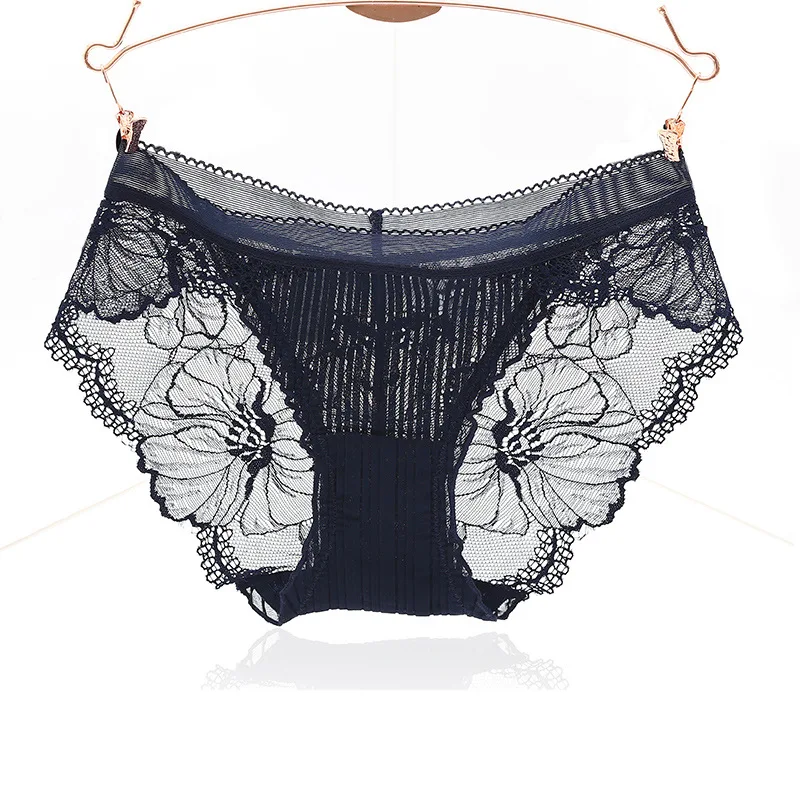 

New Chiffon Pleated Fabric Women Breifs Sexy Flower Lace Seamless Lady Panties Low-Rise Transparent Solid Soft Female Underwear