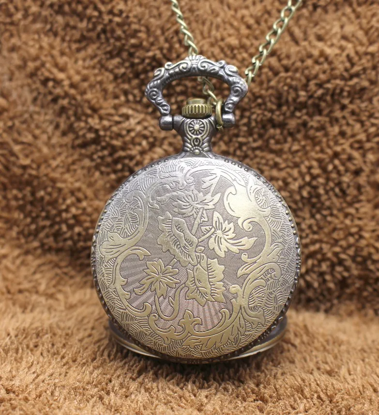 

Vintage Cartoon pendant clock quartz steampunk Men And Woman pocket watch gift