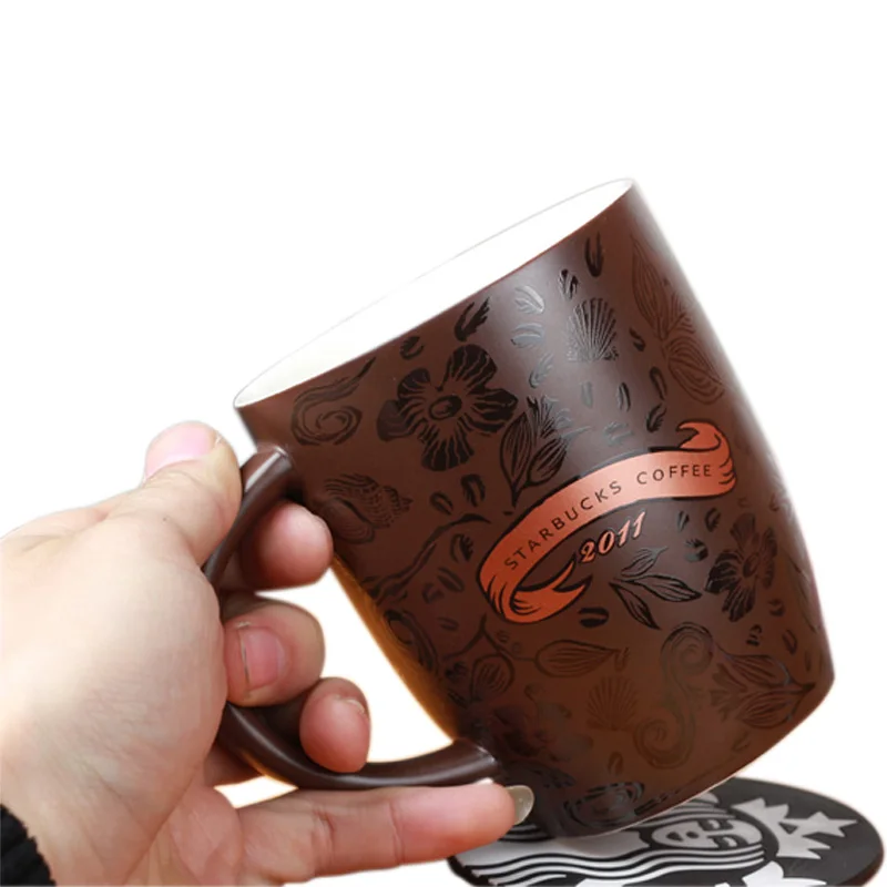 Классическая кофейная кружка с изображением русалки черного и золотого цвета из