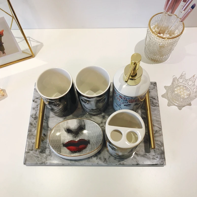 Популярные наборы для ванной комнаты Fornasetti 5 шт. керамические украшения АКСЕССУАРЫ мыло диспенсер чашка держатель для зубной щетки туалет коробка для хранения Горячая