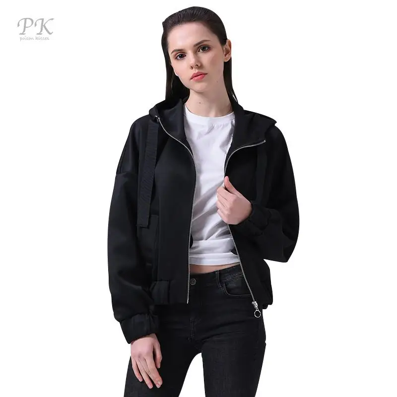 PK женская куртка на молнин с длинными рукавами объёмная чёрная короткая балахон