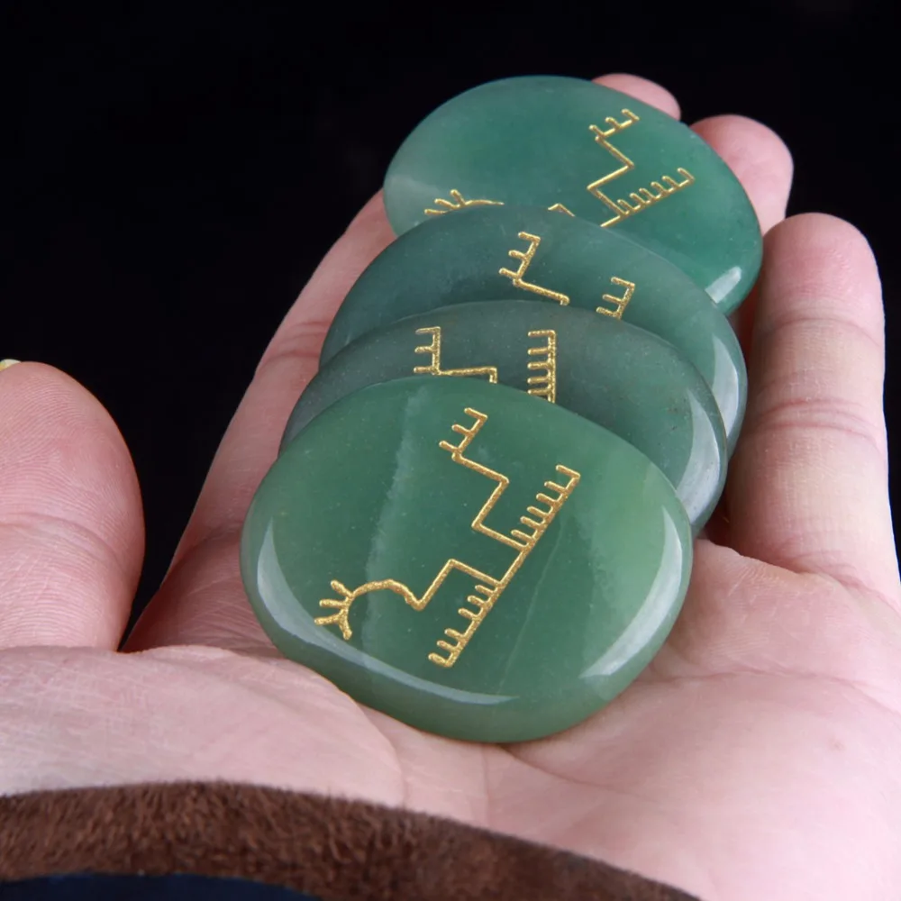 4 шт. натуральный зеленый кварц авантюрин Выгравированная чакра Пальмовая