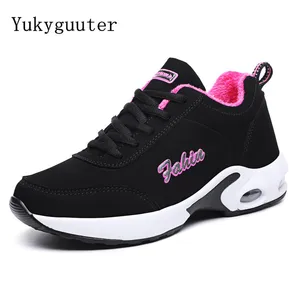 Женские зимние спортивные кроссовки для бега на открытом воздухе, легкие спортивные кроссовки, зимние ботинки, теплые короткие плюшевые кроссовки на шнуровке