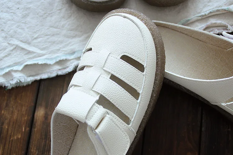 Женские летние туфли baotou белые с закрытым носком сандалии в ретро стиле на