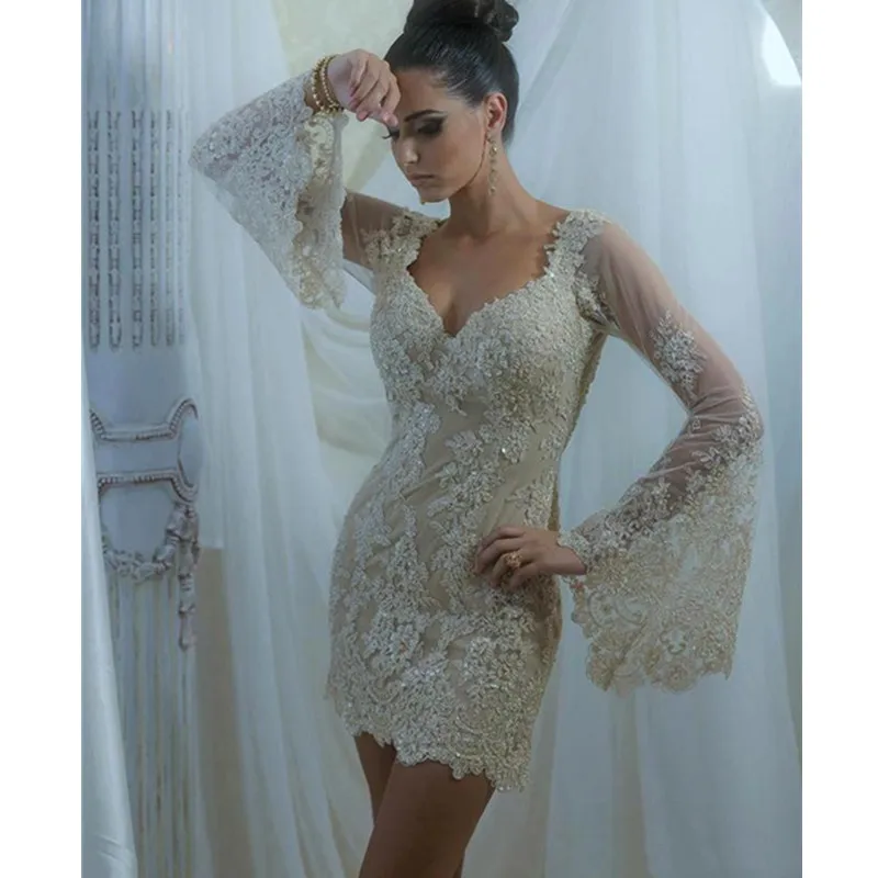 Женское вечернее платье Elegantes с кружевной аппликацией треугольным вырезом и