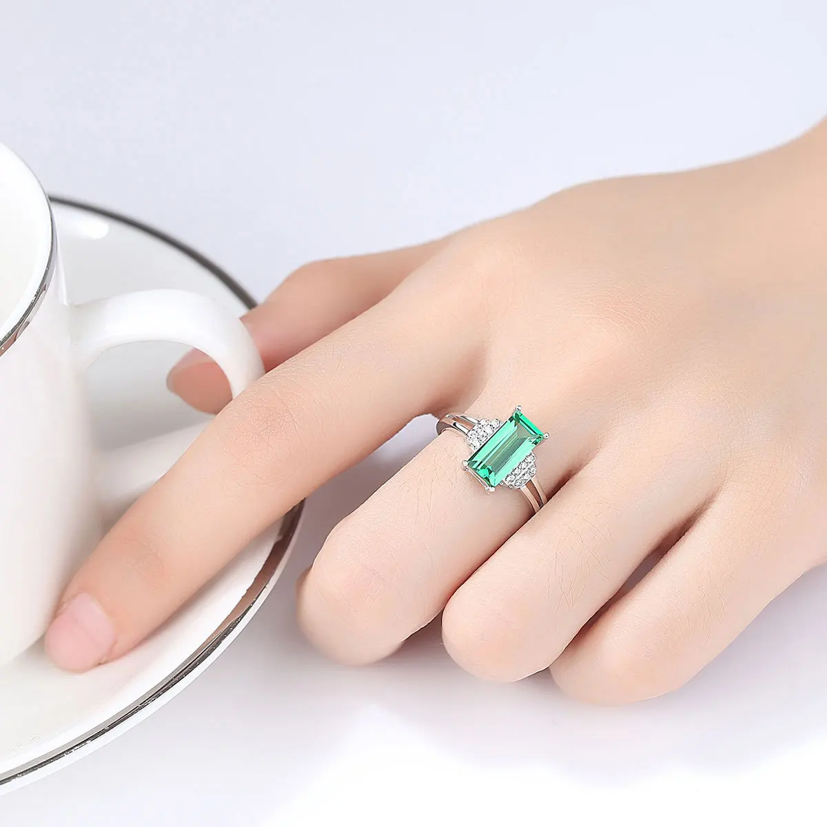 S925 Серебряное Изумрудное Кольцо женское европейско американское Новое модное