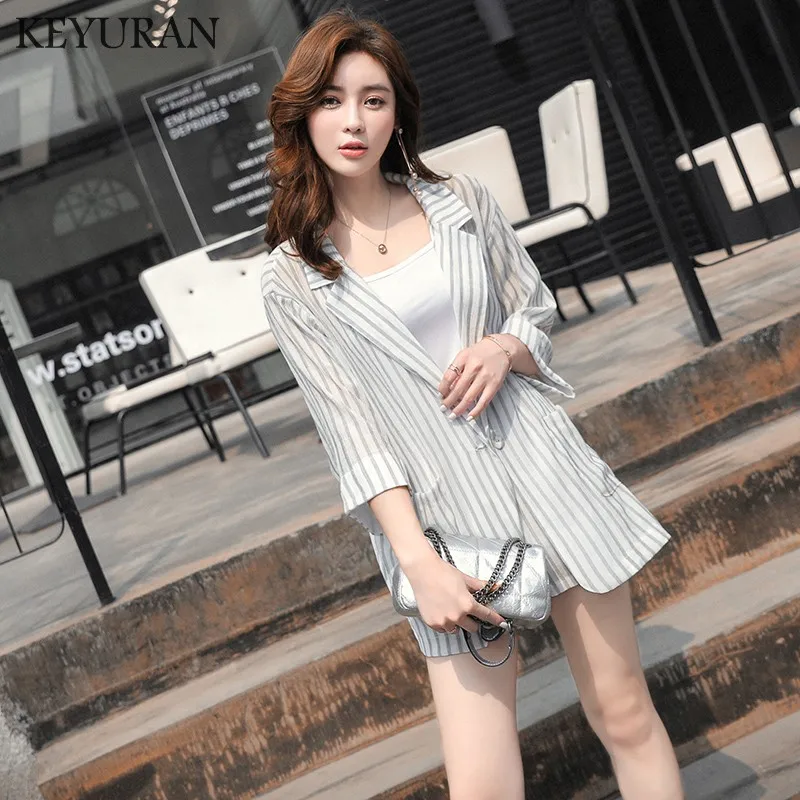 Летний комплект с шортами Женский костюм в полоску из двух предметов 2 брюки