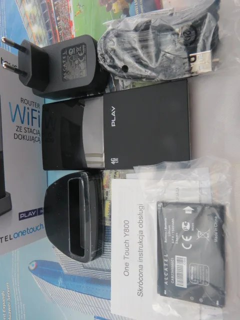 Unlocked Alcatel One Touch Y800 100Mbps 4G LTE FDD Wirelss Mobile WIFI Router