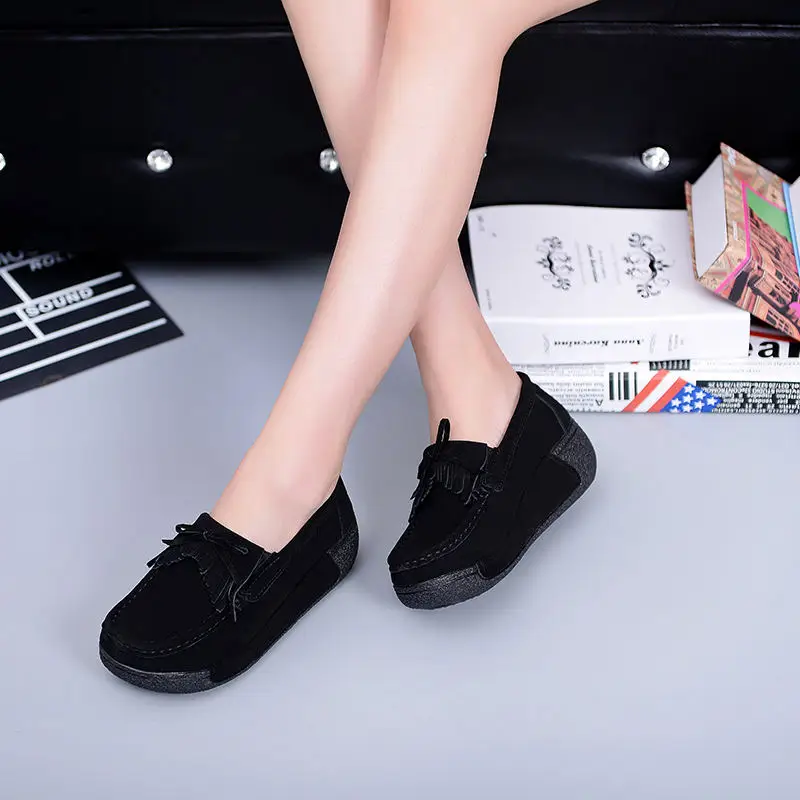 Spring Women Flats Shoes Platform Sneakers Shoes Leather Suede Fringe Loafers Slip On Flats Heel Creepers Ladies Shoes Moccasins - Цвет: Черный