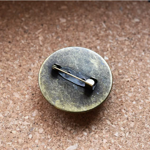 Брошь с цветком лотоса OM винтажная Медная брошь кабошон покрытием из стекла и