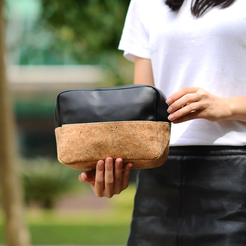

21.5*10.0*15.2cm Cork PU Cosmetic Bag Wholesale Blanks Men's Shaving Bag Faux leather Dopp Kit DOM106333