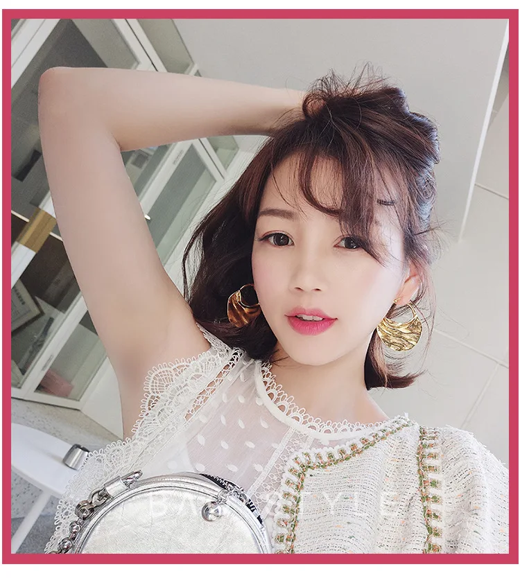 

Fashion circle hat long earrings for women