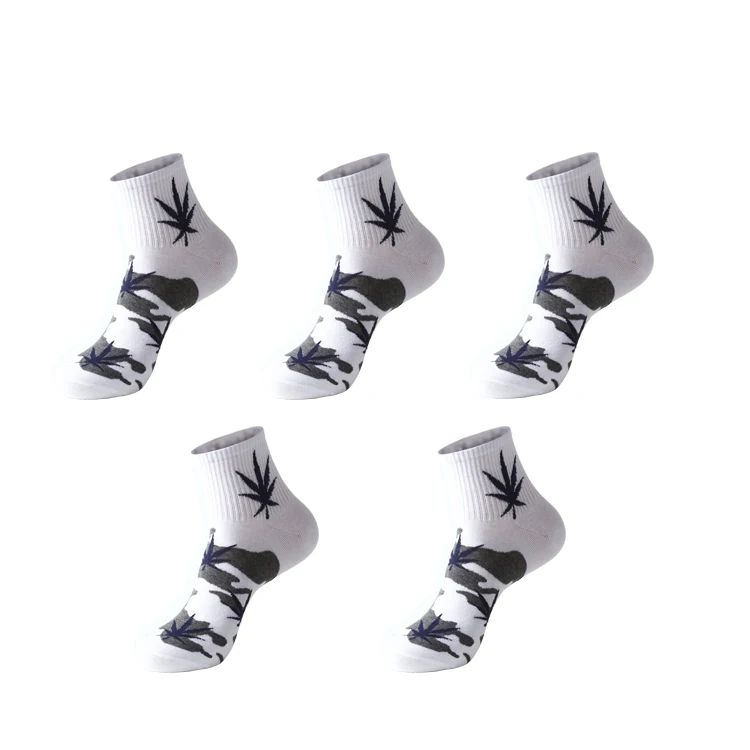 5 pairs white Новинка года, высококачественные мужские хлопковые носки в стиле Харадзюку, камуфляжные короткие носки для мужчин, хип-хоп, скейтборд, короткие мужские носки - Цвет: 5 pairs white