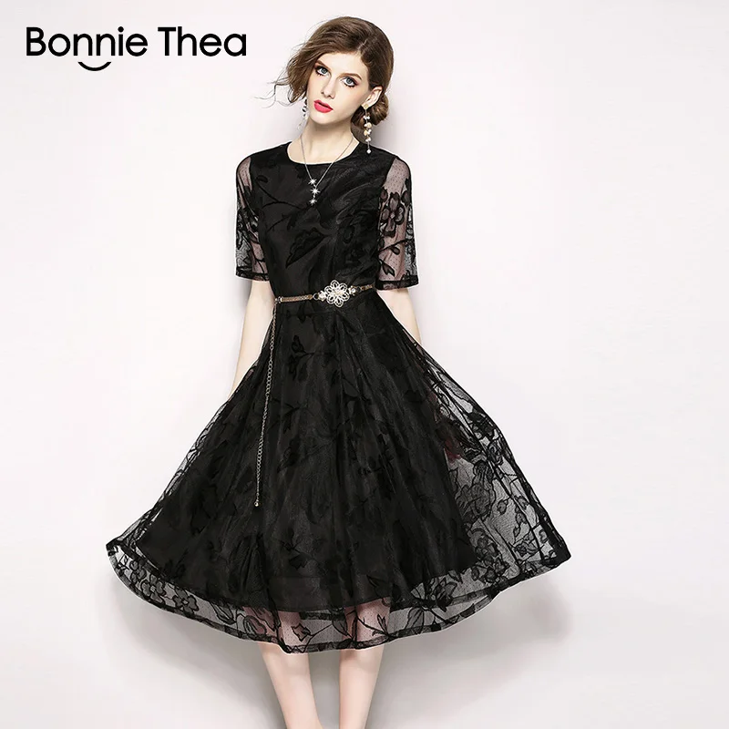 Женское Сетчатое платье с вышивкой Bonnie Thea красное элегантное круглым вырезом