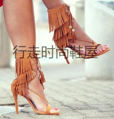 Мода Новые Замшевые Сандалии Женщин 2017 Узелок Fringe Гладиатор сандалии Женская