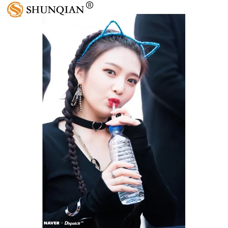 Новое поступление красный бархатный Красивый атласный постер KPOP с