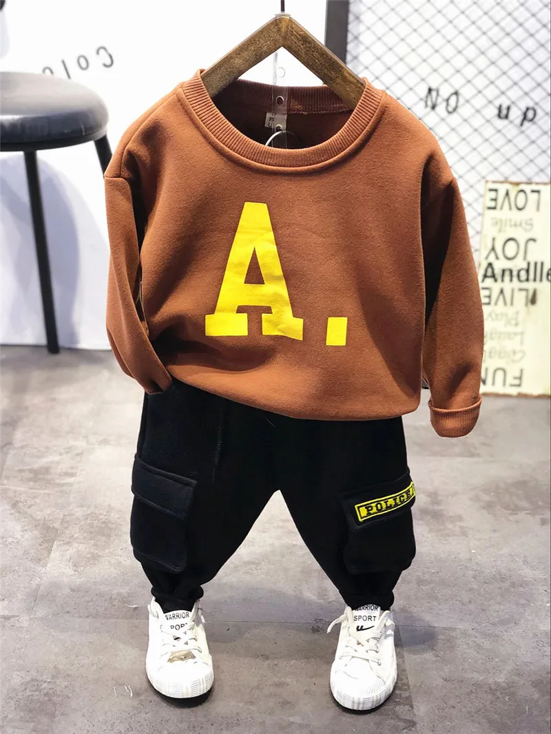 Winter Fall 2018 Boy's children's clothings sets Costume Letter Sweatshirt &ampBlack pants kids suits twinset 2pcs Hot Sale S8D310A |